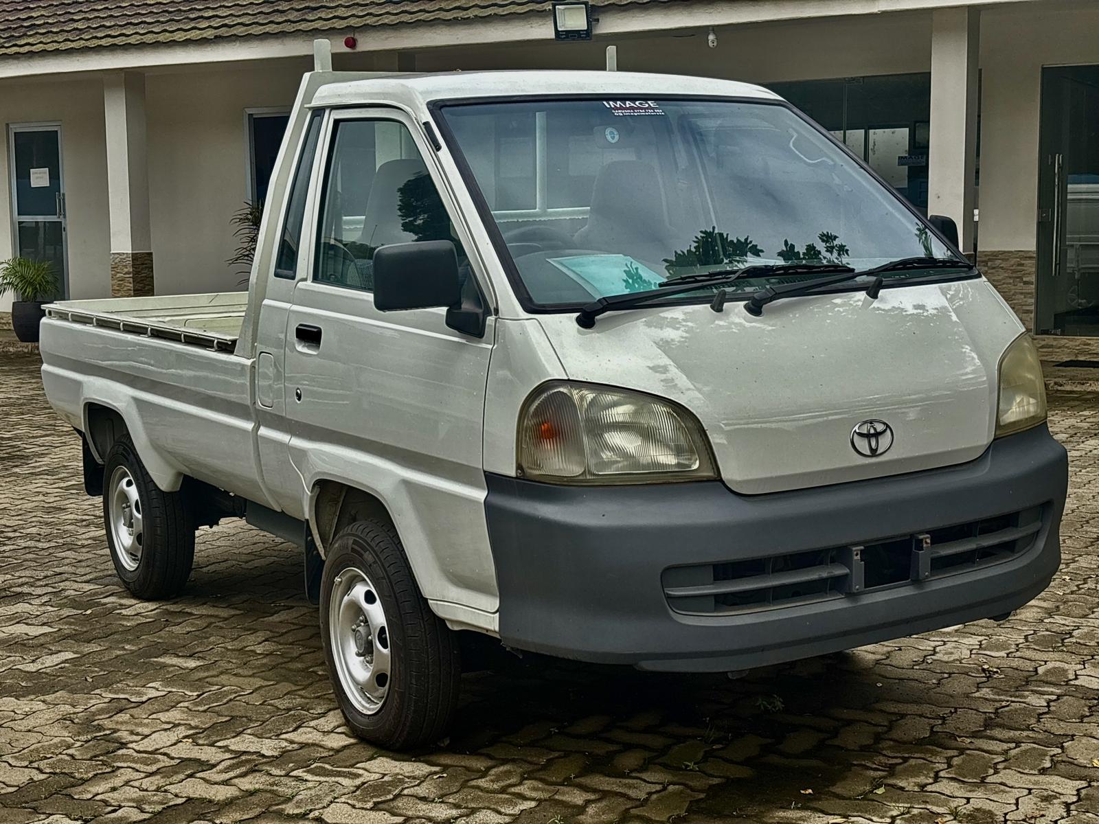 2001 TOYOTA TOWNACE - Image 3 - Image Motors Tanzania