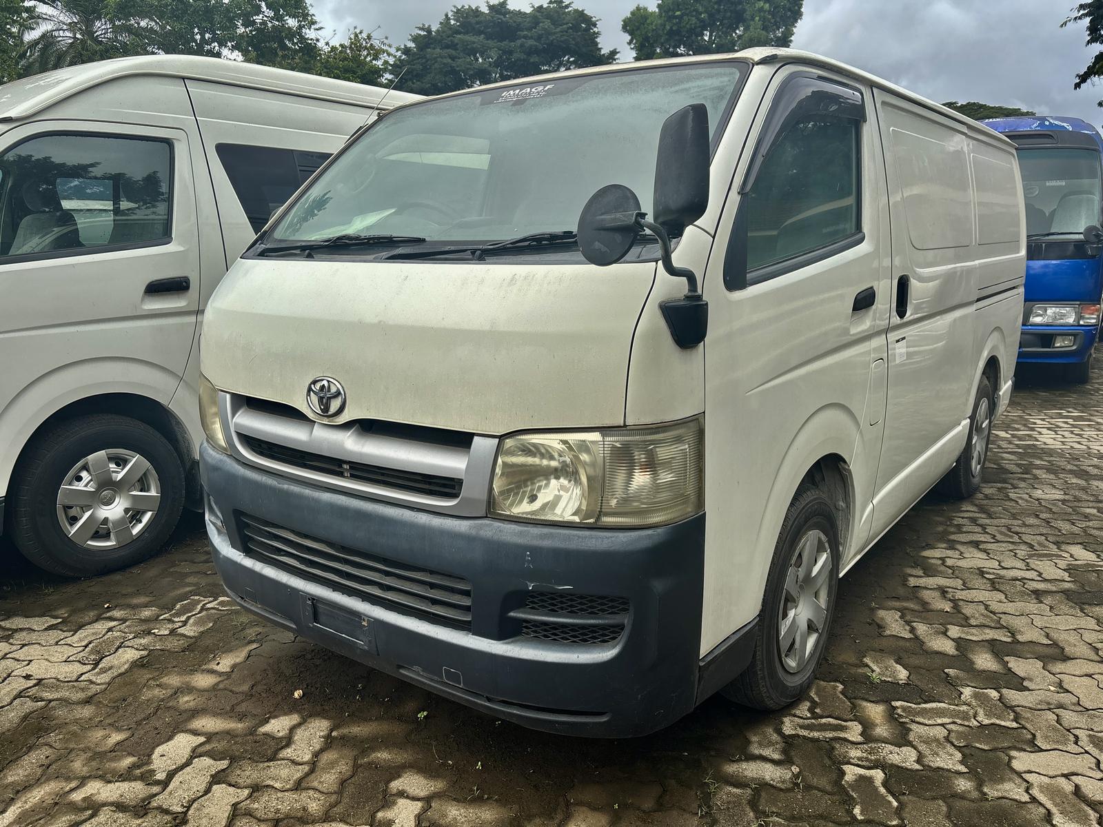 2003 TOYOTA HIACE - Image 2 - Image Motors Tanzania
