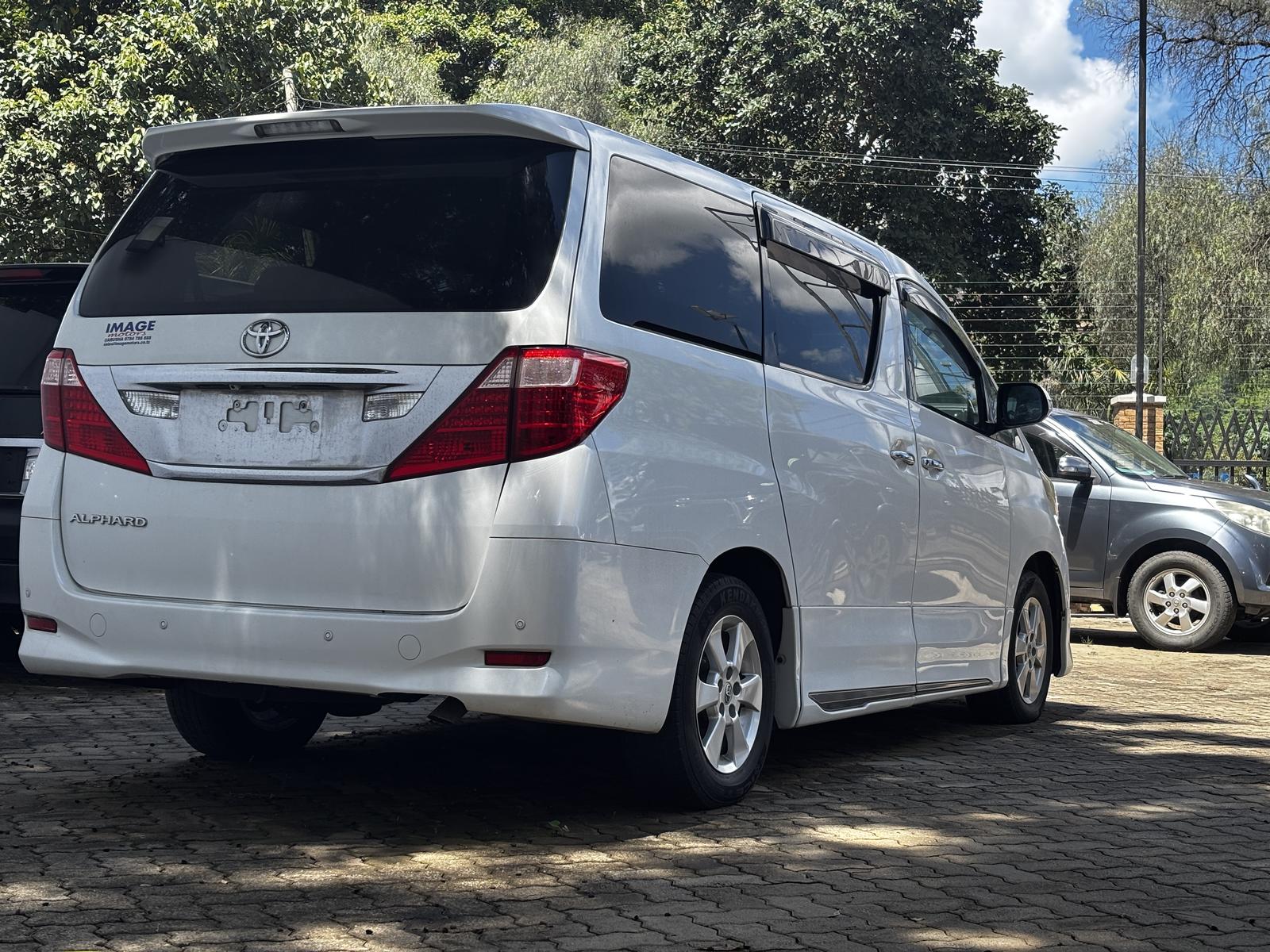 2004 TOYOTA ALPHARD - Image 6 - Image Motors Tanzania
