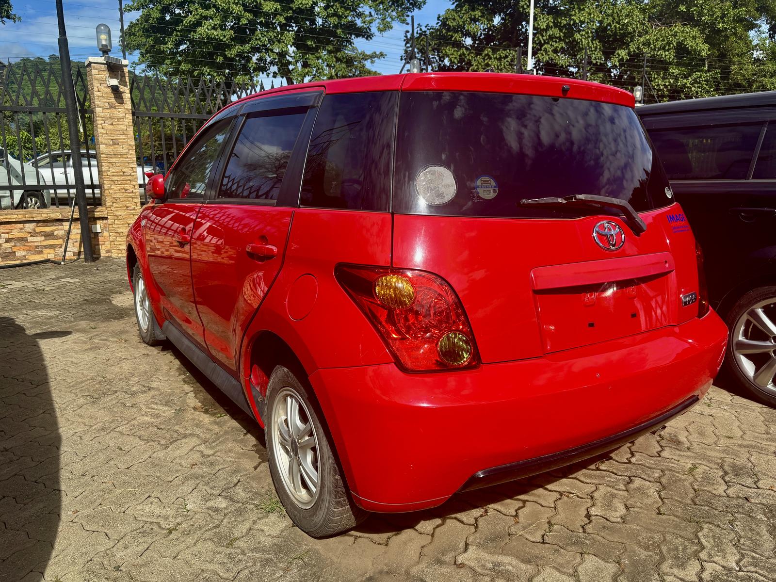 2004 TOYOTA IST - Image 4 - Image Motors Tanzania