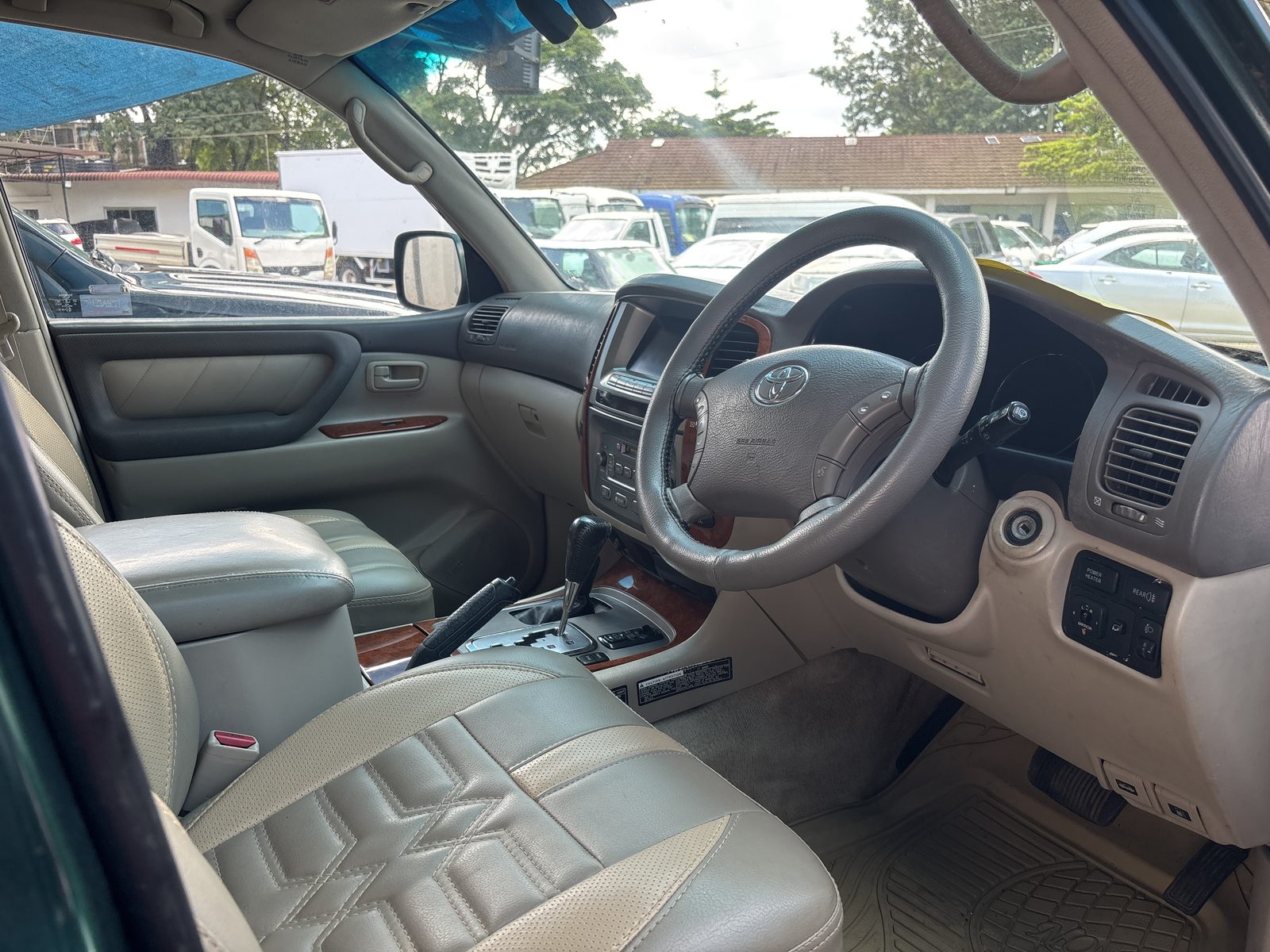 2004 TOYOTA VX V8 - Image 5 - Image Motors Tanzania