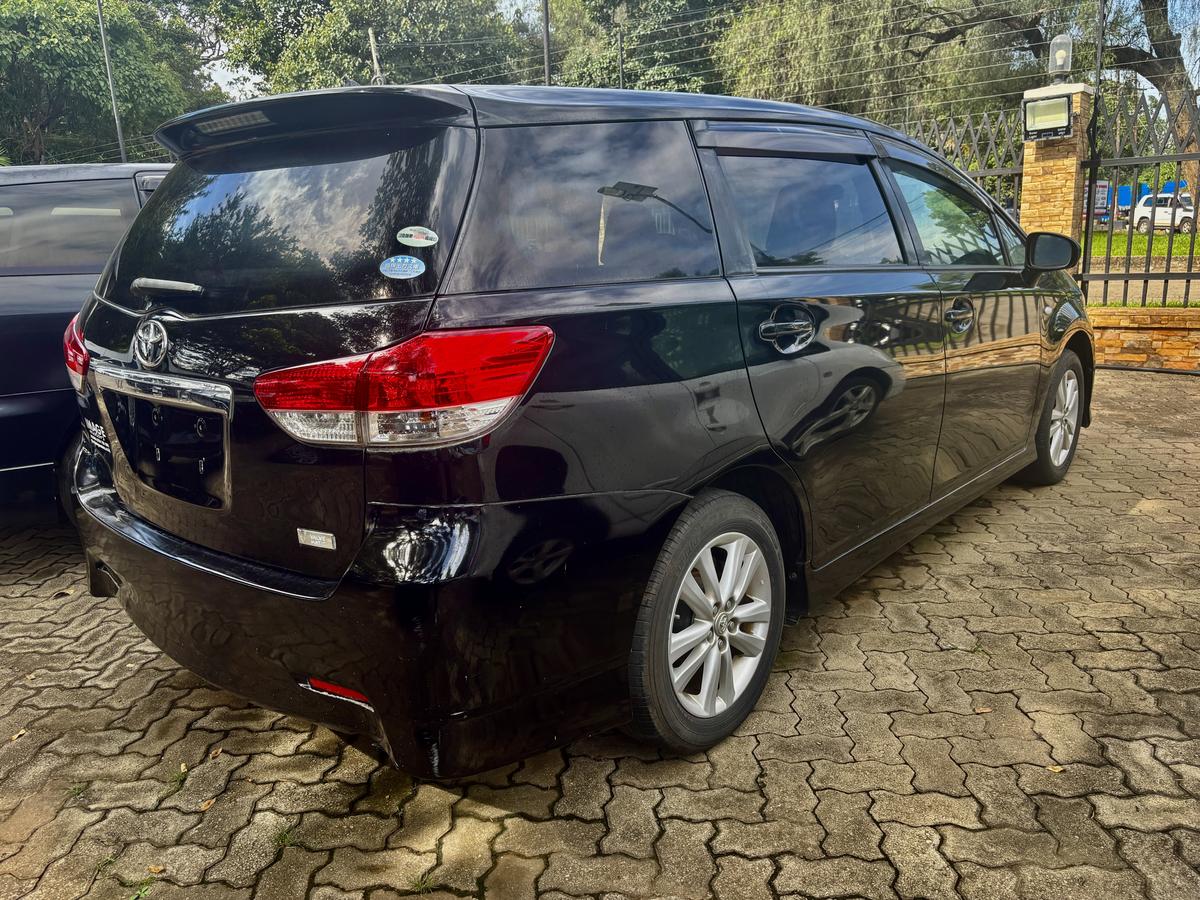 2004 TOYOTA WISH - Image 4 - Image Motors Tanzania