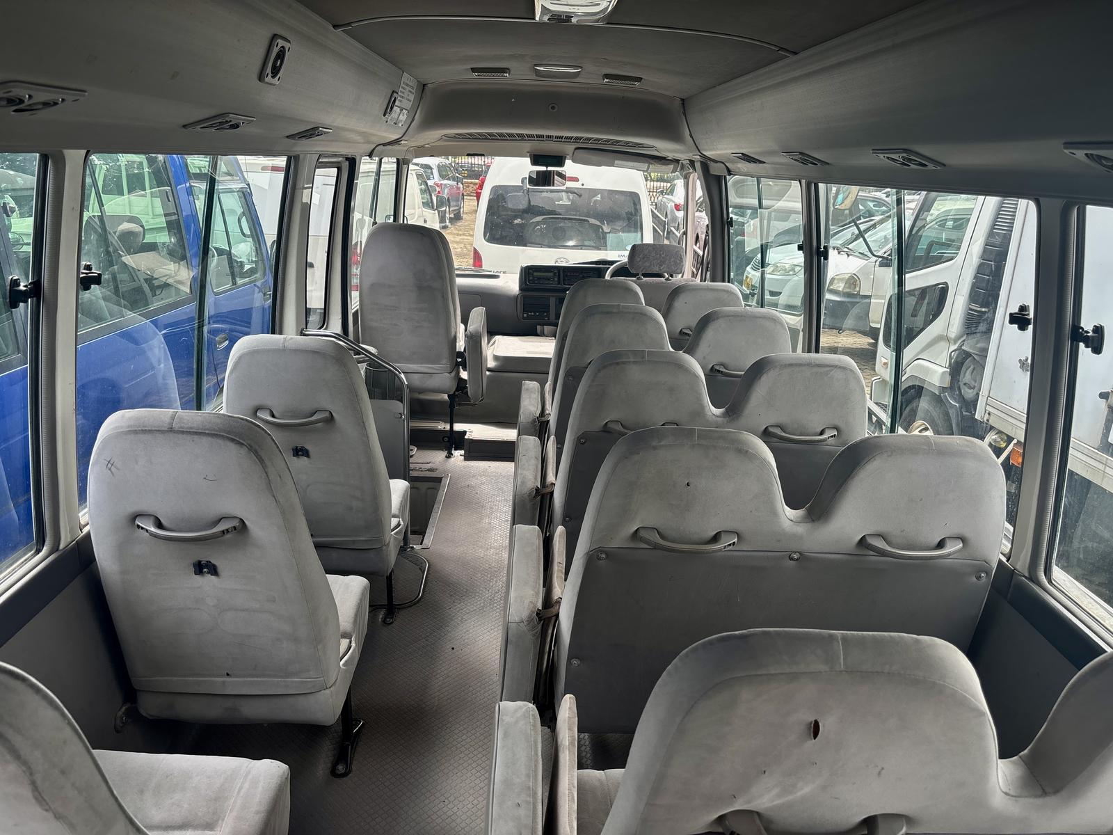 2005 TOYOTA COASTER - Image 4 - Image Motors Tanzania
