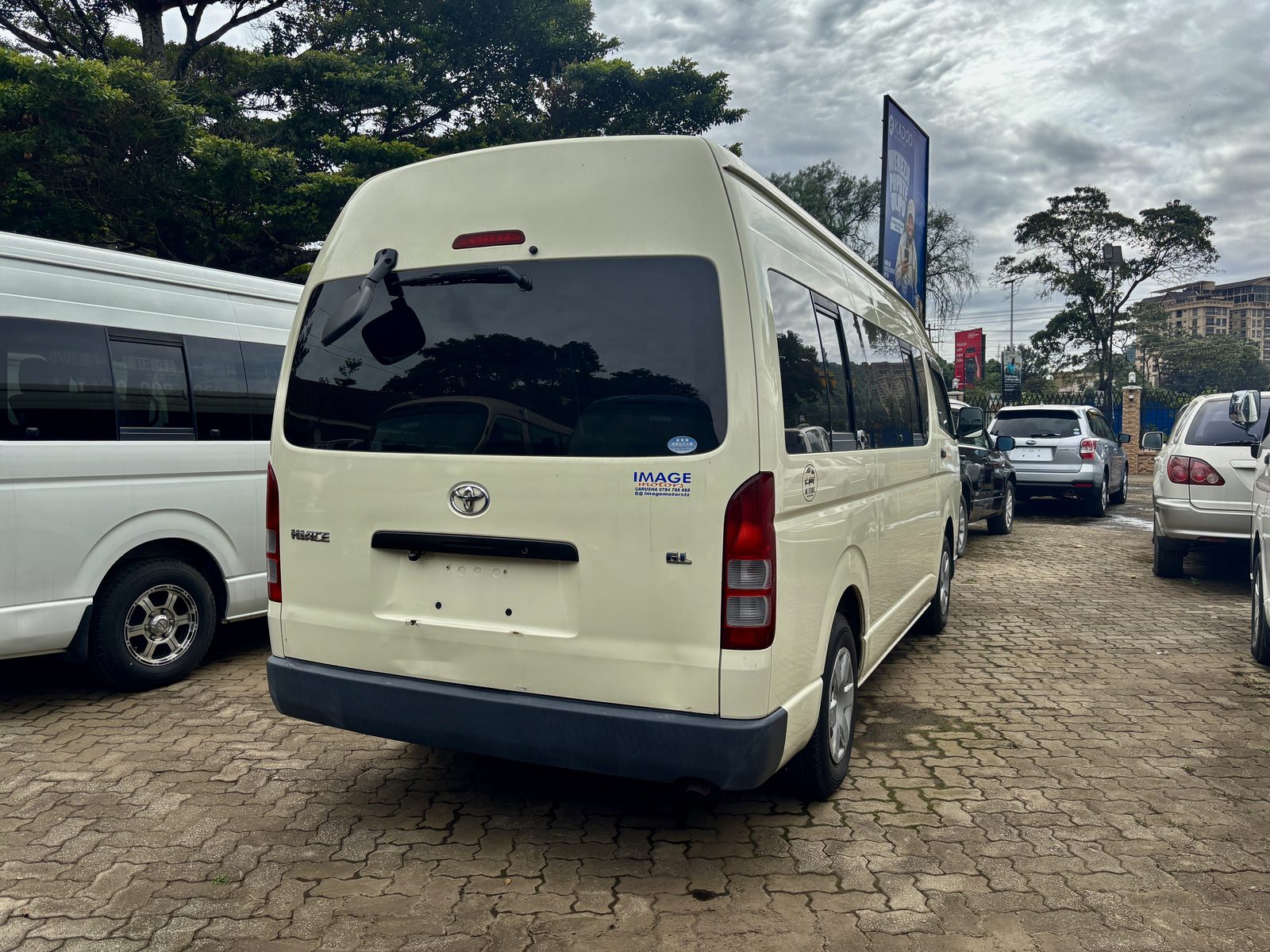 2005 TOYOTA HIACE - Image 3 - Image Motors Tanzania