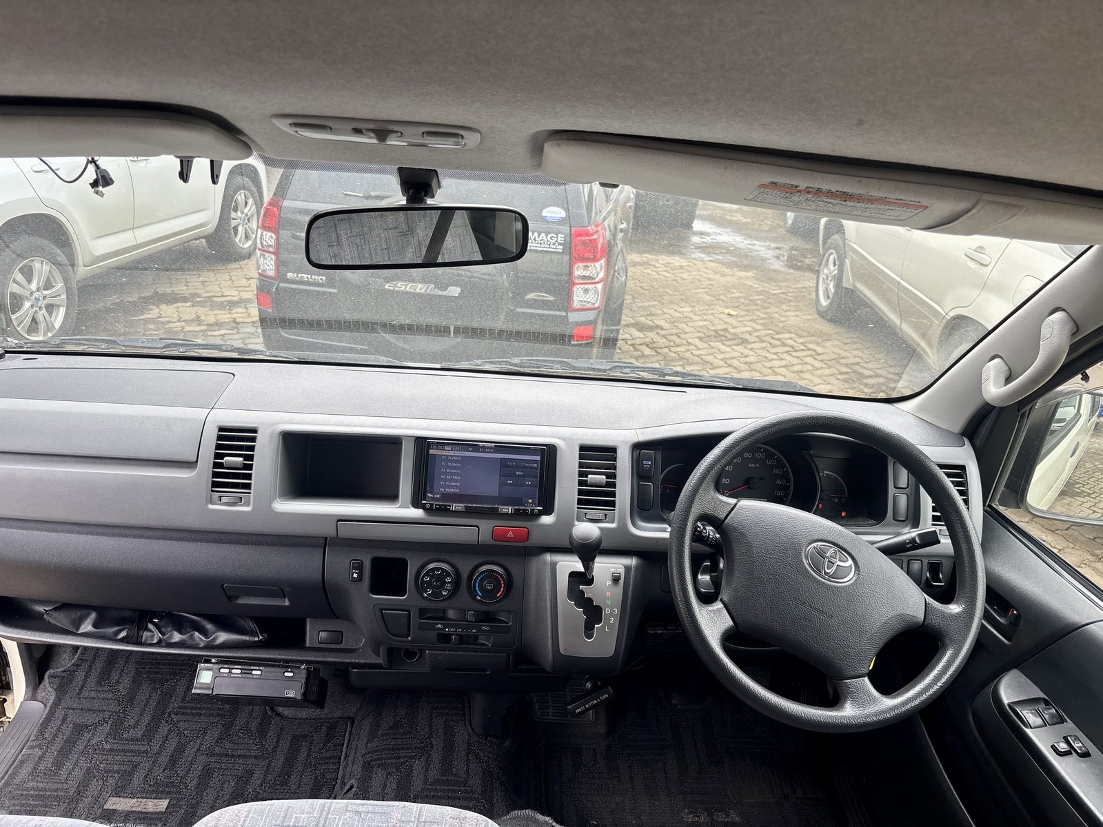2005 TOYOTA HIACE - Image 6 - Image Motors Tanzania