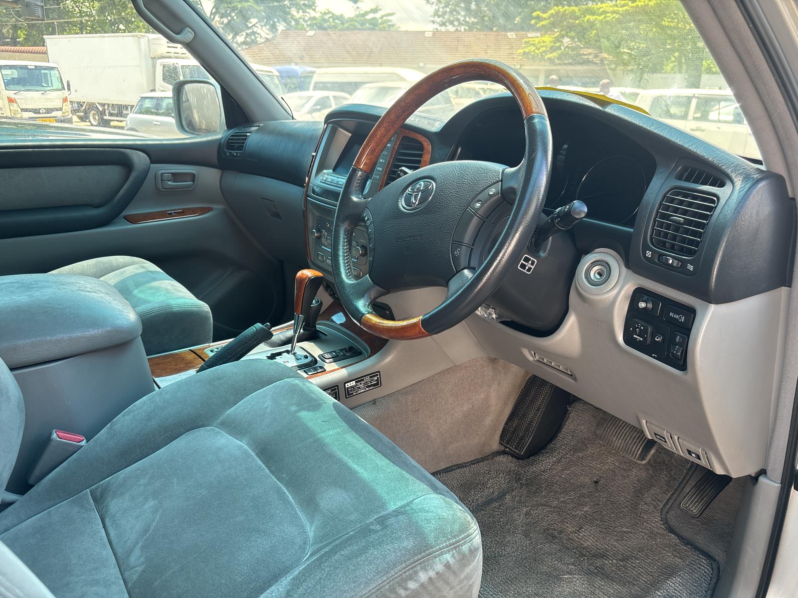 2005 TOYOTA LANDCRUISER VX - Image 6 - Image Motors Tanzania