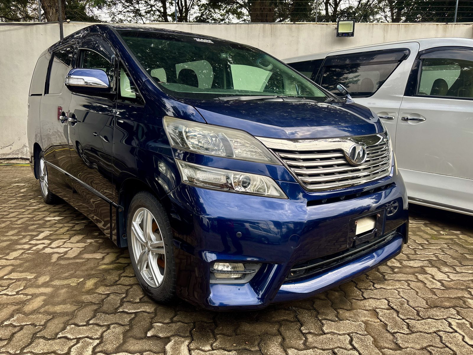 2008 TOYOTA VELLFIRE - Image 2 - Image Motors Tanzania