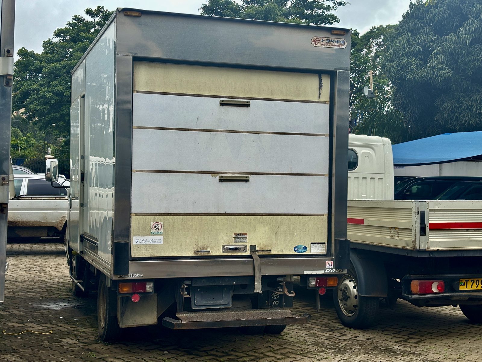 2009 TOYOTA DYNA - Image 3 - Image Motors Tanzania