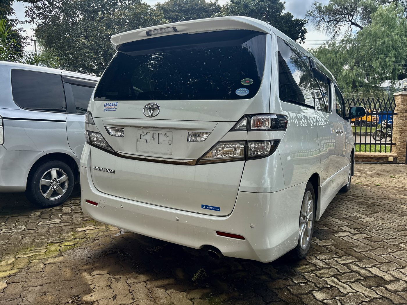 2009 TOYOTA VELLFIRE - Image 3 - Image Motors Tanzania