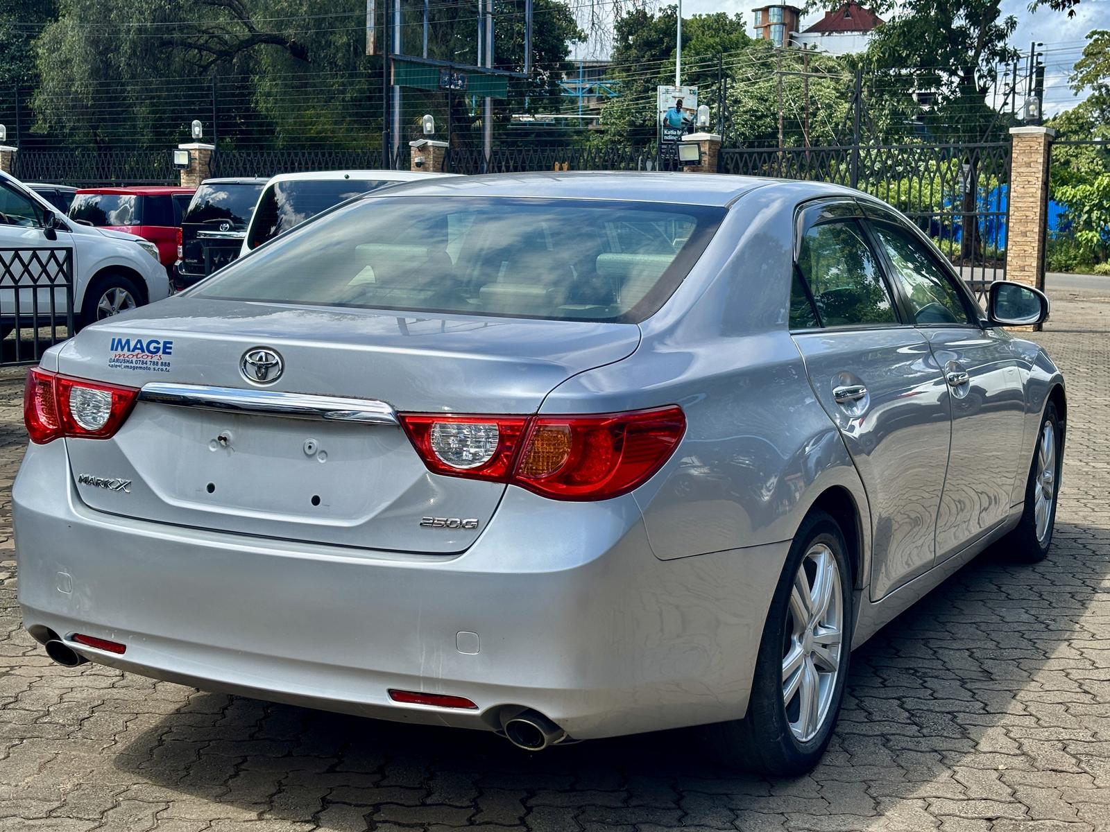 2011 TOYOTA MARK X - Image 4 - Image Motors Tanzania