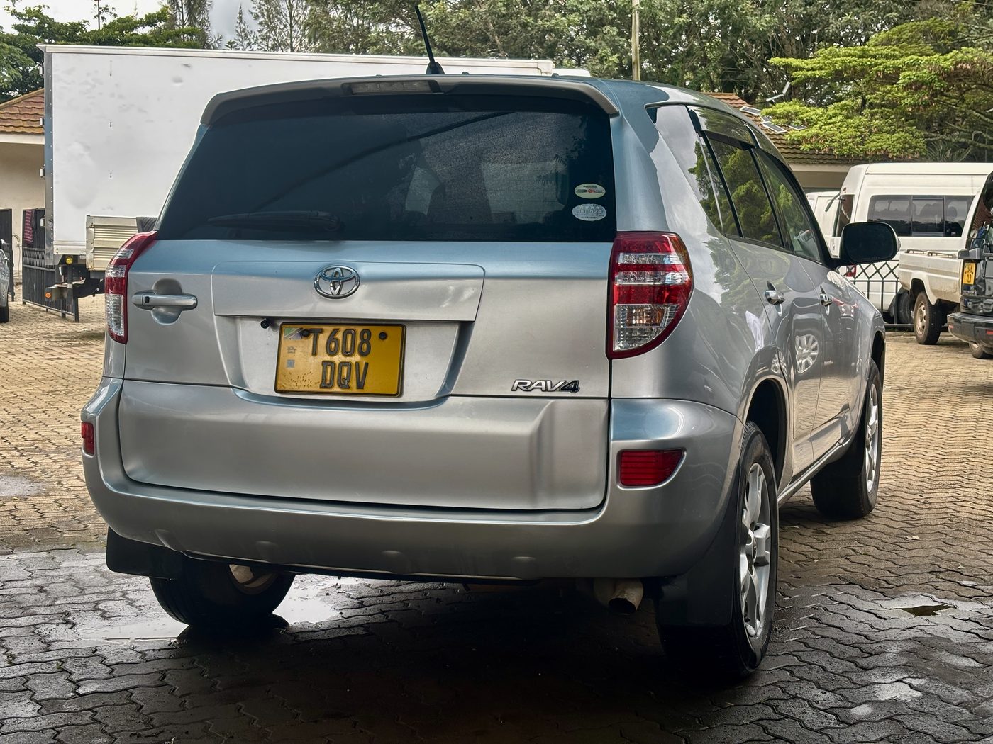 0 TOYOTA RAV 4 - Image 3 - Image Motors Tanzania