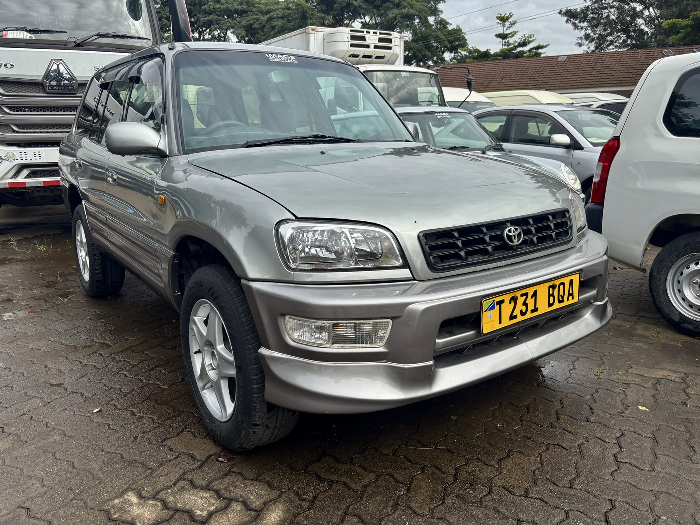 0 TOYOTA RAV4 - Image 3 - Image Motors Tanzania