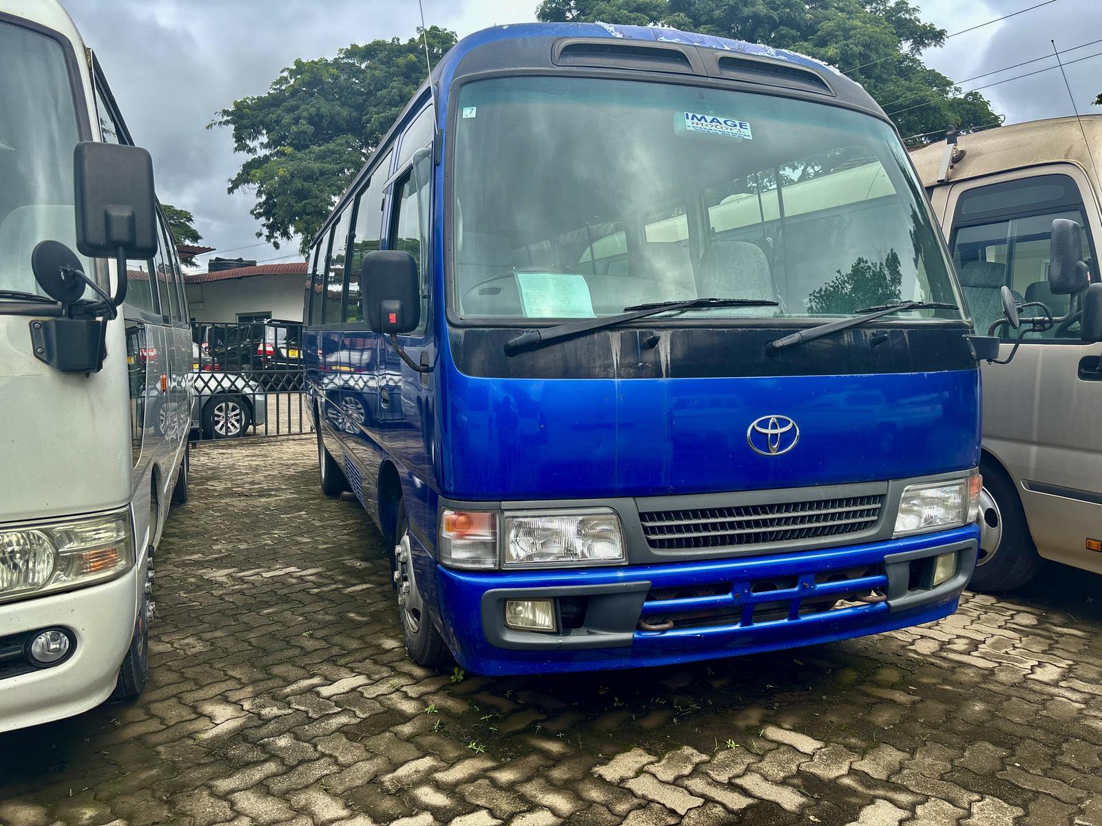 TOYOTA COASTER