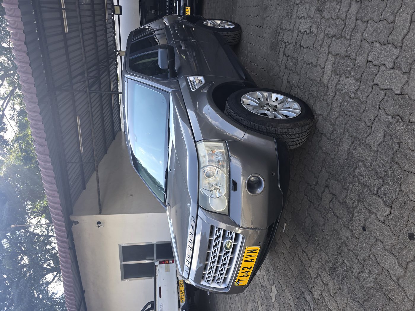TOYOTA LAND ROVER FREELANDER